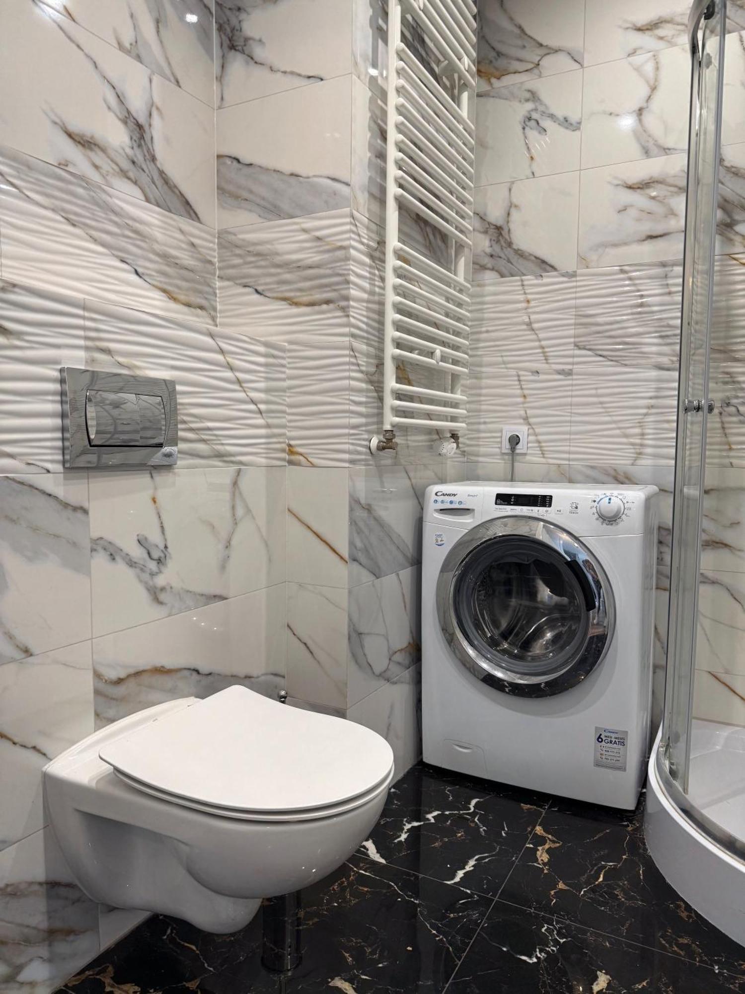 Relax Apartments - Gdansk Central & Parking מראה חיצוני תמונה
