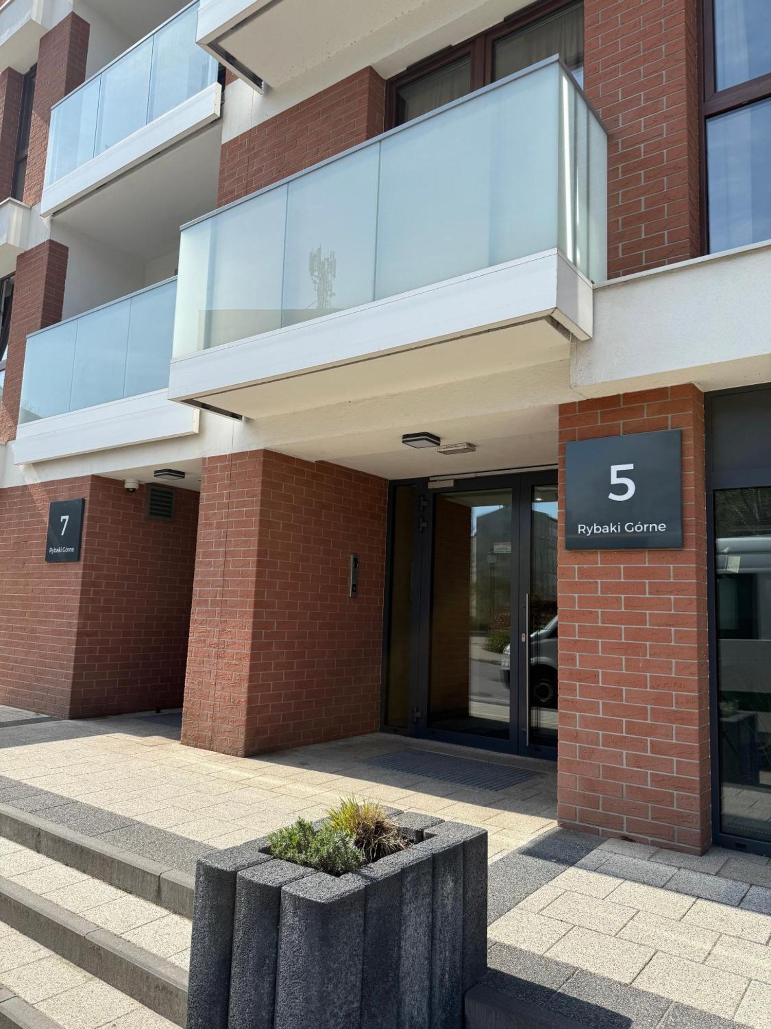 Relax Apartments - Gdansk Central & Parking מראה חיצוני תמונה